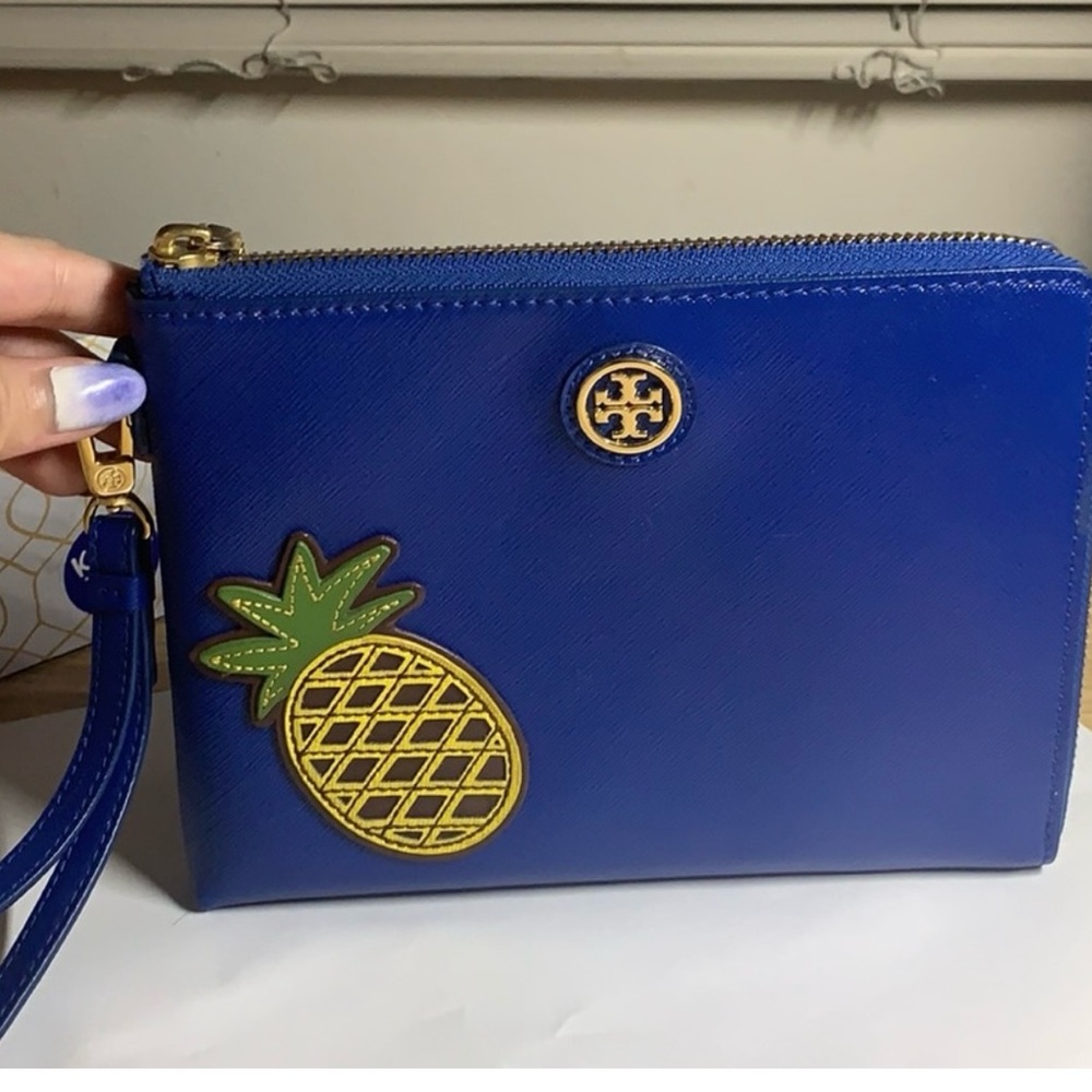 Authentic Tory and Burch wristlet